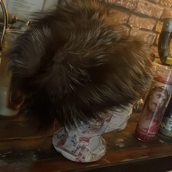 Vintage 1960s fur winter hat - Picture 3 of 9